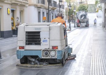 Refuerzo en los servicios de limpieza de Cádiz durante los meses de Julio y Agosto